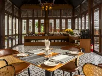 Choasis Hotel Hotels near Wat Siphoutthabath