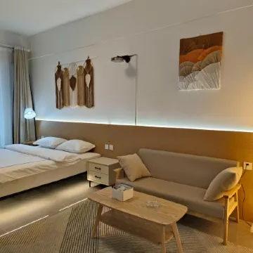 Shiguang Yizhan Homestay (Pingdingshan Railway Station)