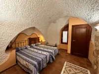 Cuevas la Granja - Parking