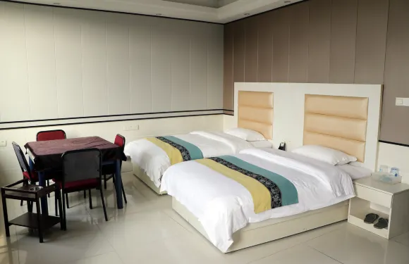 華容東山鎮頂峯賓館