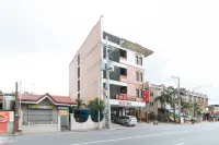RedDoorz Plus at MM Hotel Las Pinas Hotels near Mary Mother of the Church Parish