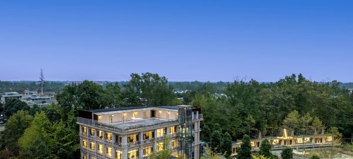 April Sky Holiday Inn Hotels in Chongzhou