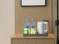 Yuejiang Holiday Hotel Hotels near Jiangxi Provincial Museum