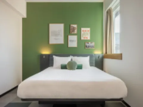 Maxhotel Amsterdam Airport Schiphol - Recently Renovated Hotels in Hoofddorp