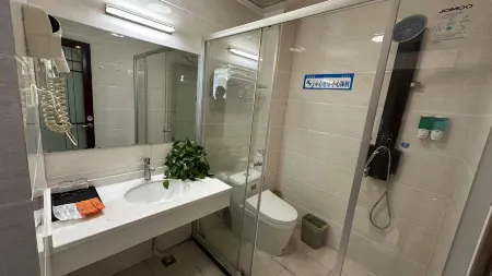 Jianyu Homestay (Shilin Fortune Center)