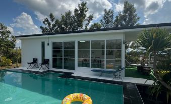 Inthanin Pool Villa