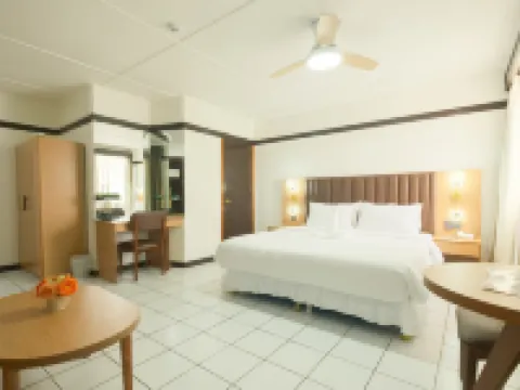 オーキッド イン リゾート アンヘレスのホテル