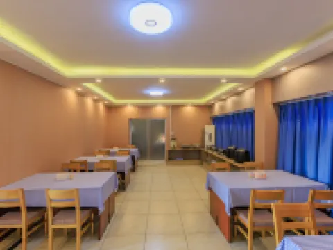 Fudian Hotel (Beihai High-speed Railway Station No.8 Middle School Branch) Hotels in Beihai