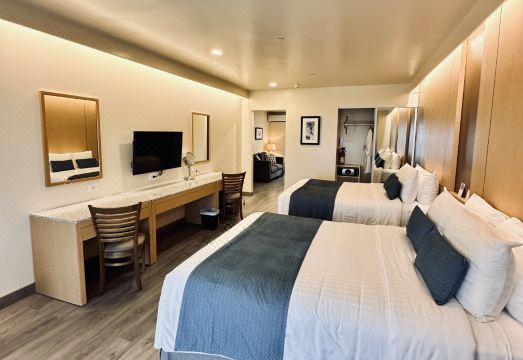 웨스트 플라자 호텔