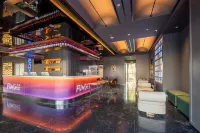 FUNGEE High-Rise River View Hotel (Honggutan, Jiangxi Provincial Museum, Nanchang)