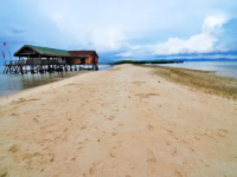 RedDoorz @ Carlton Martin Hotel Masbate City Hotels in Masbate