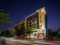 Longzhu Hotel (Qinghuiyuan Overseas&OCT Harbour PLUS) Hotel in zona Foshan Institute of Socialism (Baolin Road)