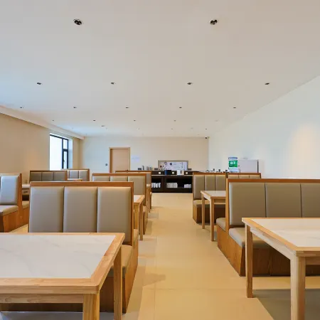 Art Hotel(Hunchun Commercial Street)