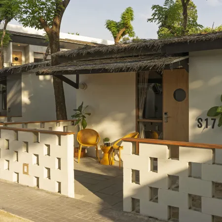 Escape Beach Resort