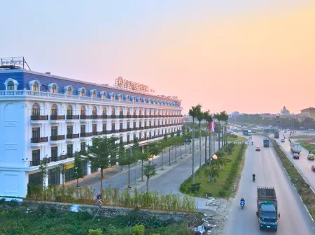 Adamo Hotel Hung Yen - Free Daily Access To The Jimjilbang