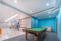 Libo Fashion Hotel (Lipu Central Square Branch) Hotels in Lipu