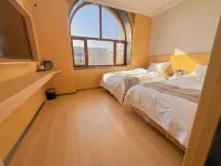 Dongxing Holiday Hotel - 2-Star