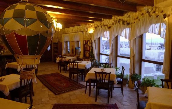 노아의 방주 동굴 호텔