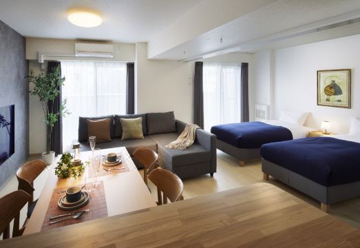 민 기타히로시마 스테이션 이스트 외관