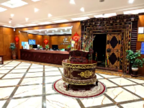 Shangri-La Hotel