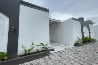 House of Marvilla فنادق في Sleman