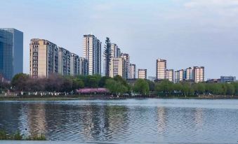 Yunju Holiday Apartment (Hanghai Wanduo City Branch, Xucun Town Government, Haining))