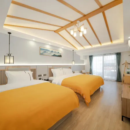 Hong Yaxin Round Inn