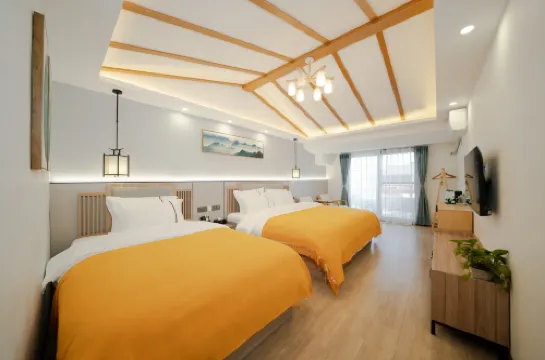 Hong Yaxin Round Inn