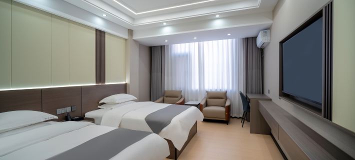 Baoshan Peace Hotel Hotel di Baoshan