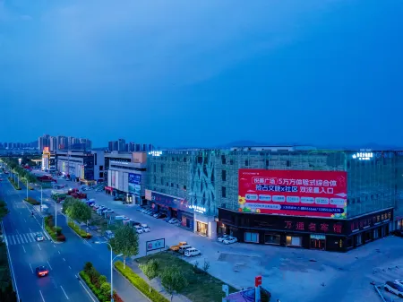 Qiwuyunshang Hotel (Chaohu High-Speed Rail East Station Yuemei Plaza) Отели рядом с достопримечательностью «Ziwei Cave»