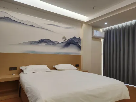 Lanfeng Hotel (Xiao County People's Hospital)