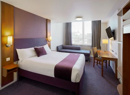 Premier Inn Dublin City Centre (North Docklands)