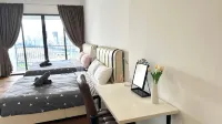 Landmark by Homey Planet 3BR Family Suite (C) Hotels in Tanjung Tokong
