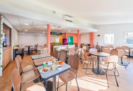 B&B Hotel Strasbourg Nord Mundolsheim Отели рядом с достопримечательностью «Fort Rapp - Moltke»