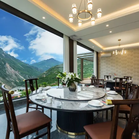 Xilin Mountain Residence (Danba Jiaju Tibetan Village)