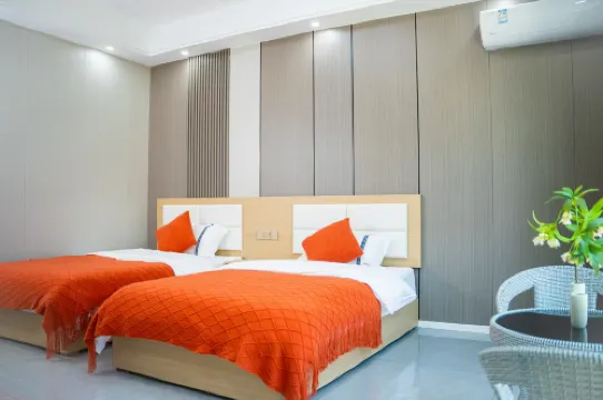 鶴峰山巒別院（屏山峽谷観光地）