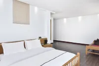 Daocheng Boutique Inn