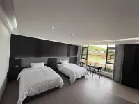 Xiushui. Qingliangyuan Hotel