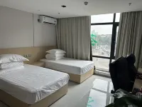 Yunqi E-Sports Hotel
