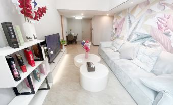 Luke National Chain Apartment (Humen Railway Station Poly Time Zone)