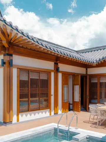 รูปภาพของกระจกแก้วอินยอนเขาใหญ่