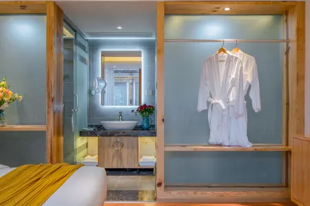 Mi LV you pin Qin Hu Xuan Hu Jing garden inn (Old Town of Lijiang branch)