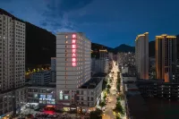 宕昌水岸陽光大酒店（濱河東路店） - 停車場
