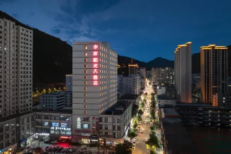 Tanchang Riverside Sunshine Grand Hotel (Binhe East Road)