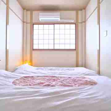 XIAO NEW WORLD Rooms