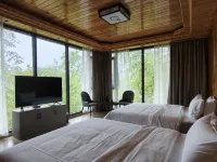 Tianqu Manor Hotels in Xinhua