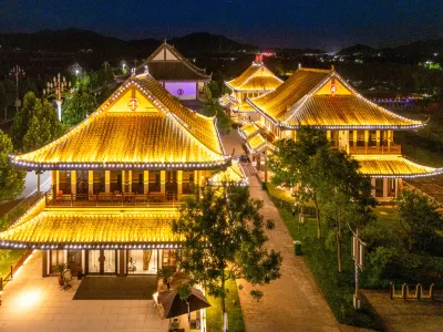 Tai'an Vienna Hotel (Taishan Tianping Lake) Hotels near Taishan University Applied Science and Technology Department