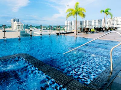 MCollection - Convenient City Stay in Iloilo Business Park