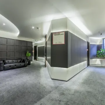 Linli Heyue Hotel (Leshan Railway Station Shihao Plaza)