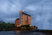 Shera Hotels & Banquets Hotels near Nitin company junction and circle